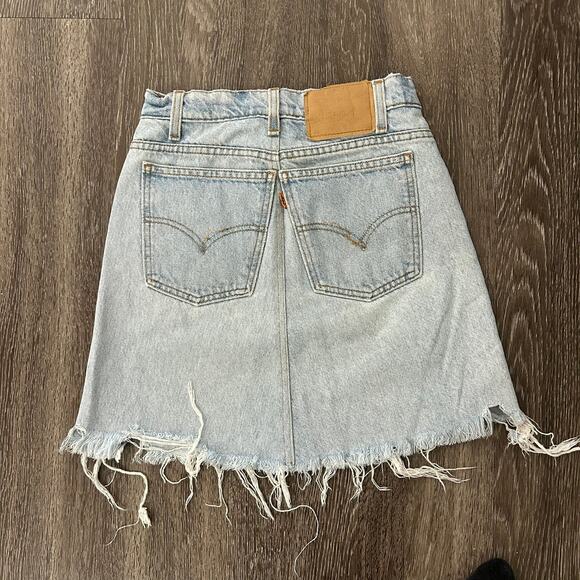Vintage Levi’s 550 Reworked Denim Skirt Orange Tab Distressed Raw Hem Light Wash - Picture 3 of 15